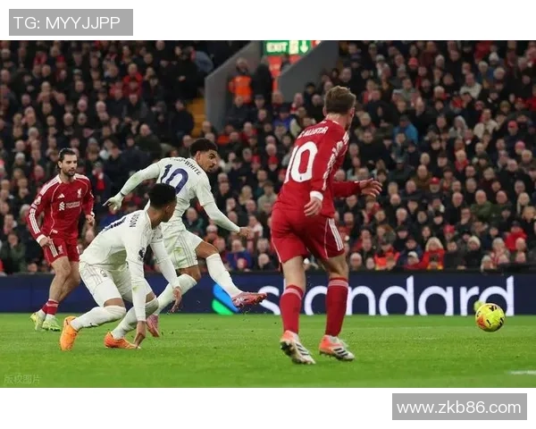 曼联与切尔西激战正酣文字直播全程回顾与精彩瞬间分享