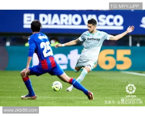 米兰与曼联的对决结果揭晓谁将笑到最后赢得比赛胜利